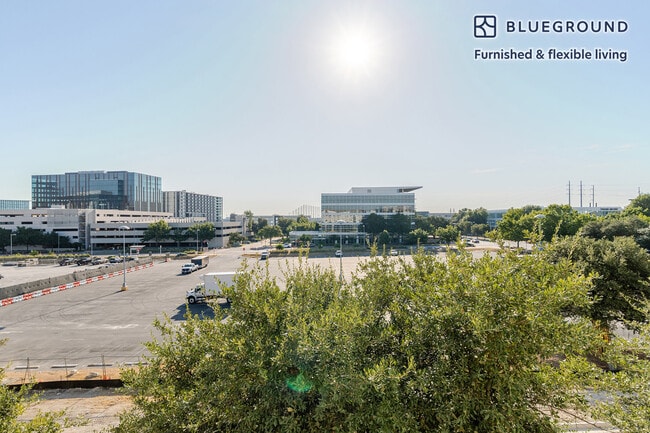 Building Photo - 3100 Esperanza Crossing