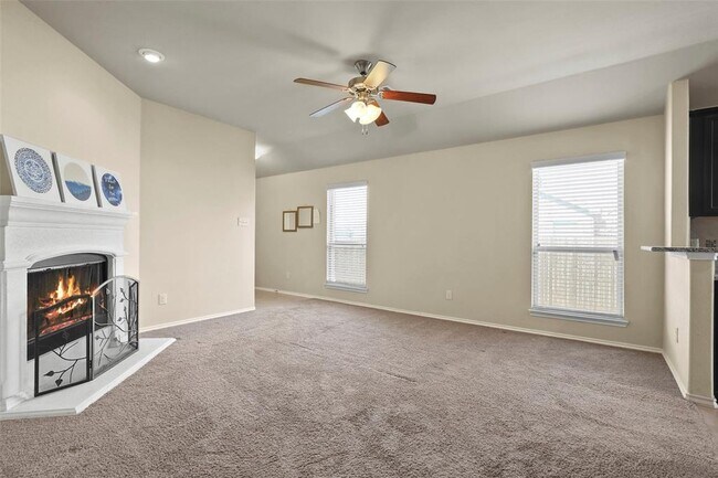 Building Photo - 1329 Red River Dr