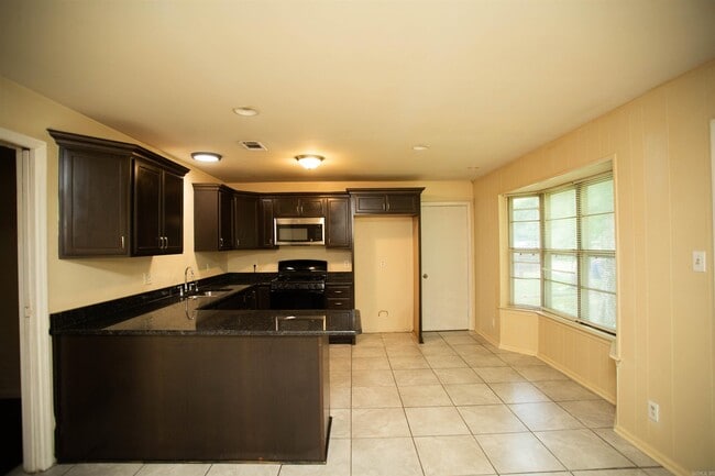 Building Photo - 5320 Timberland Dr