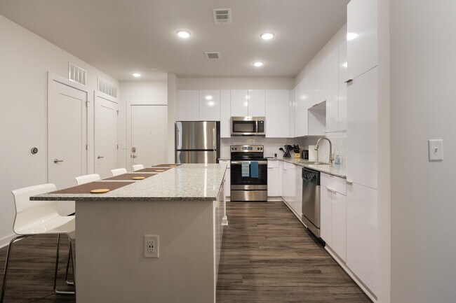 Foto del edificio - 1270 Spring St NW