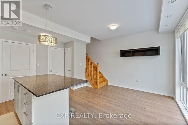 Building Photo - 32 Fieldway Rd