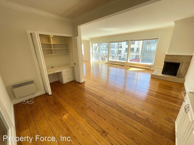 Foto del edificio - 2 br, 2 bath House - 2030 Broadway St #1
