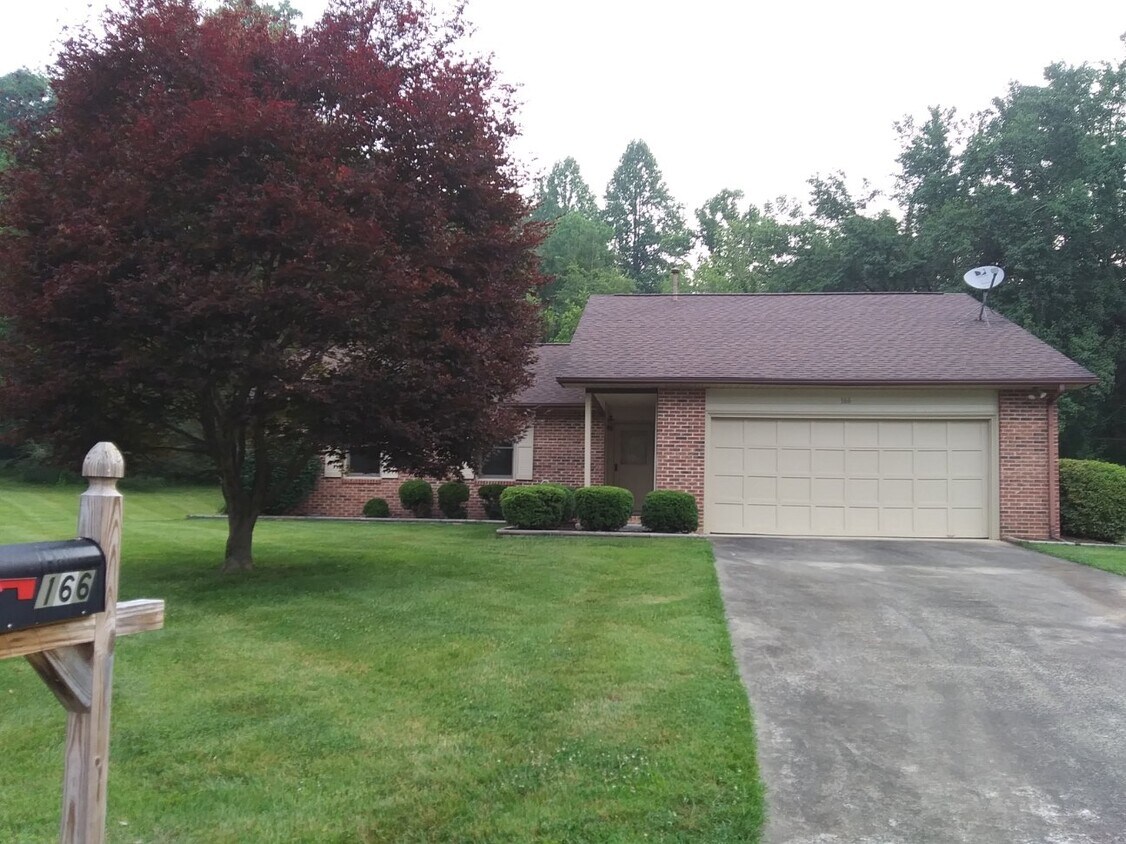 166 Resada Dr, Brevard, NC 28712 House Rental in Brevard, NC