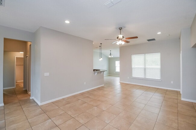 Building Photo - 75094 Fern Creek Dr