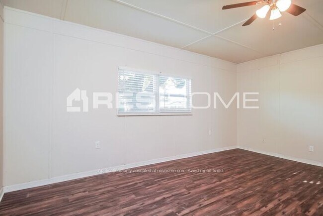 Building Photo - 4129 Kalwit Ln