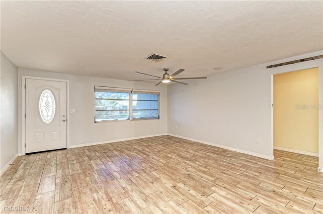 Building Photo - 4 br, 2 bath House - 5521 Yorkshire Way