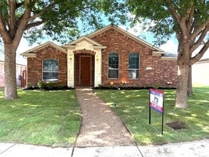 Building Photo - 11366 Mansfield Dr