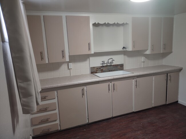 Building Photo - 1417 Forrest St