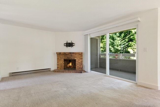 Living Room - 14334 126th Ave NE
