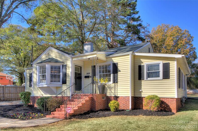 Building Photo - 3929 Admiral Ave