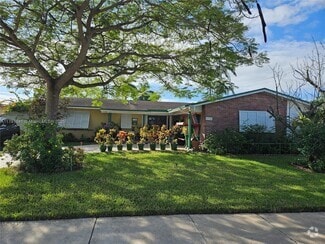 Building Photo - 12340 SW 41st St