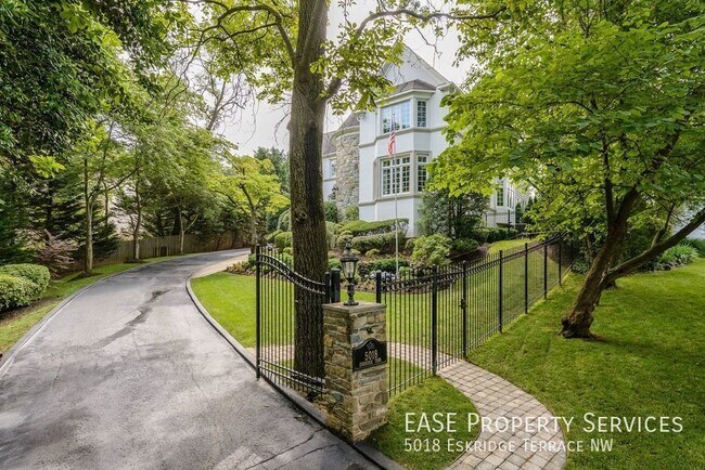 Building Photo - 5018 Eskridge Terrace NW
