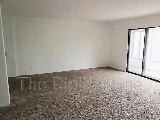 Building Photo - 5134 N 105th St