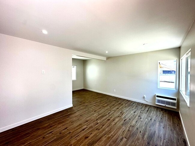 Building Photo - 2302 N Frederic St