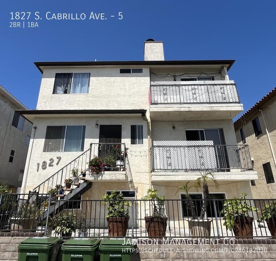 Foto principal - 1827 S Cabrillo Ave