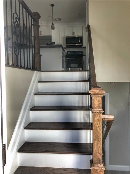 Foto del edificio - 215 Greencroft Ave