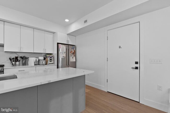 Foto del edificio - 1245 N Pierce St