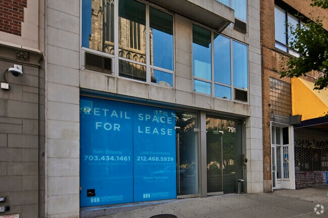 Foto del edificio - 791 Broadway