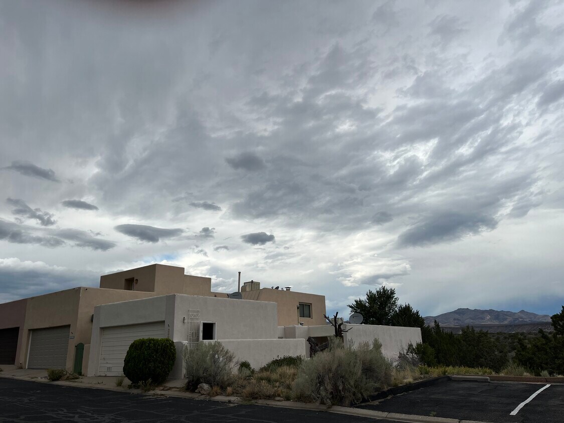 6495 Tahawash St Unit B, Cochiti Lake, NM 87083 Condo for Rent in