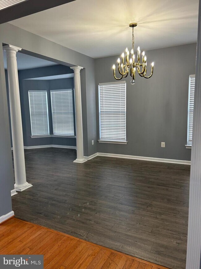 Foto del edificio - 2653 Basingstoke Ln