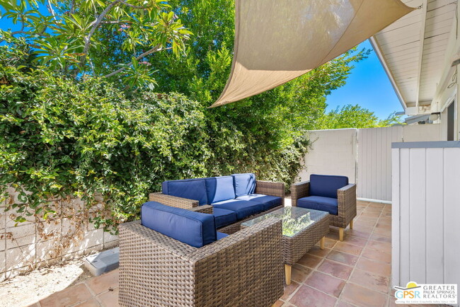 Building Photo - 1655 Andee Dr