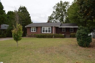 Building Photo - 1005 W Poinsett St