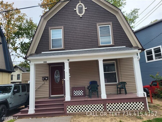 Building Photo - 926 Greenwood Ave
