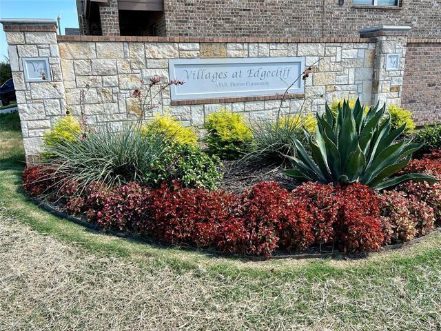 Building Photo - 8 Mapleridge Dr