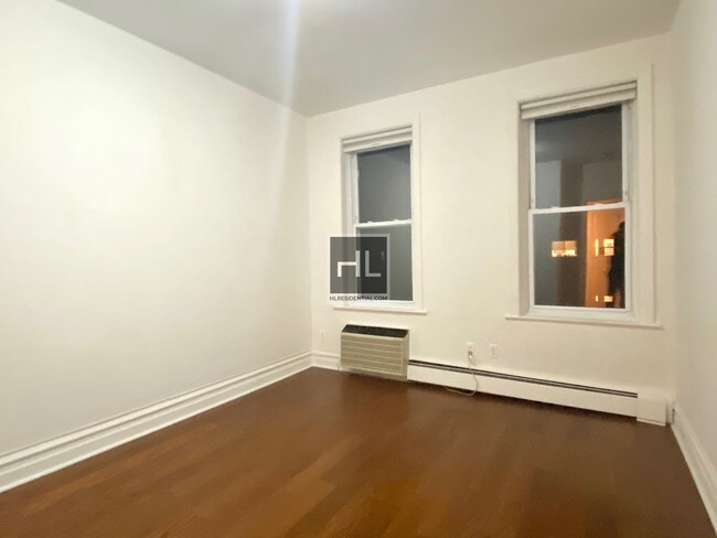 Building Photo - No fee 4 Bedroom in Kensington