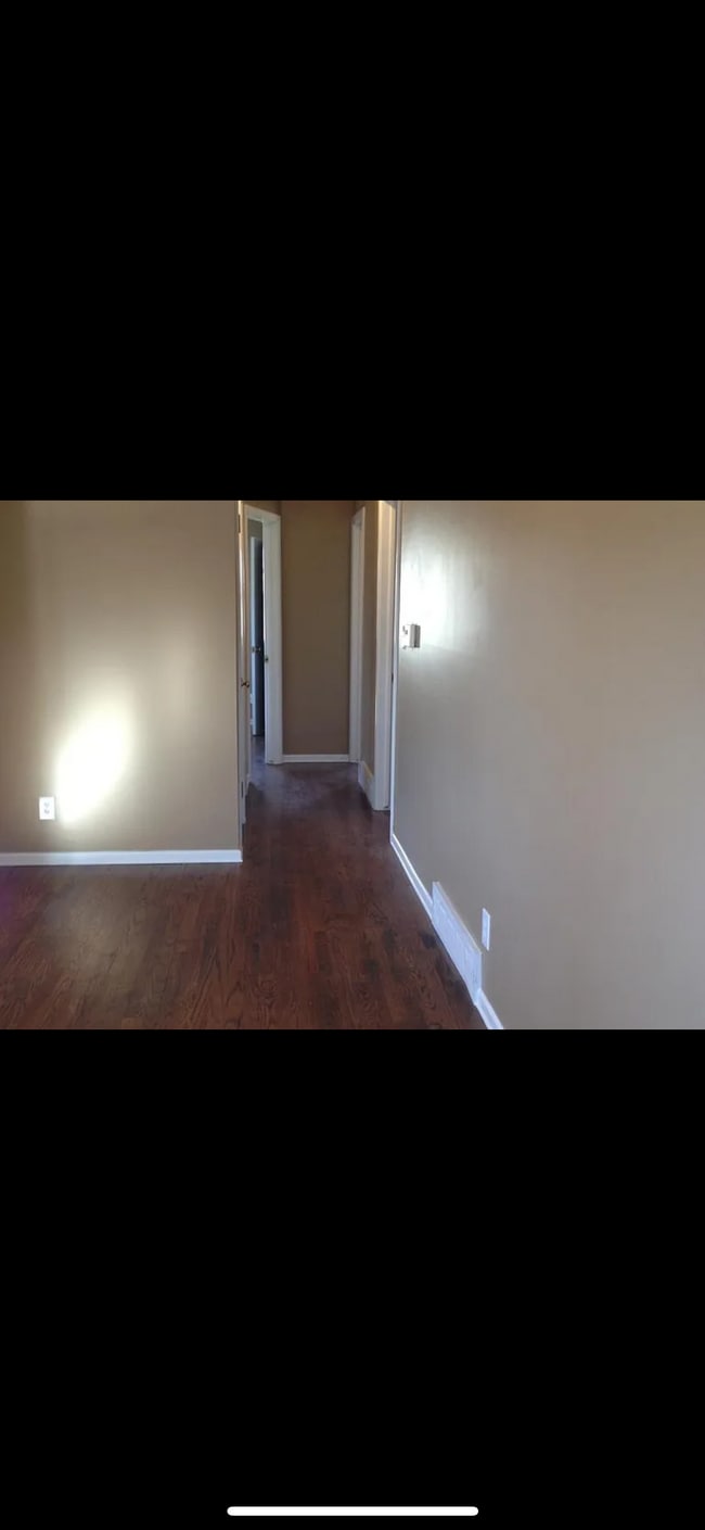Building Photo - 4005 N Jackson Ave