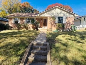 Building Photo - 2261 Springhill Dr