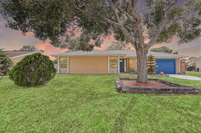 Building Photo - 1612 SE Cascella Ct