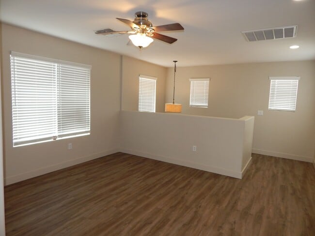 Photo - 2 Bedrooms - 2.5 bathrooms - Large Loft Area