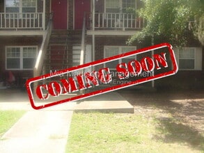 Building Photo - 1 Oak Forest Ln