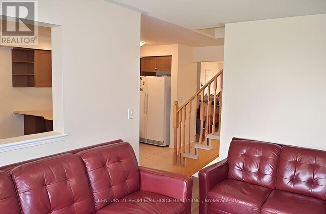Building Photo - 3323 Mikalda Rd
