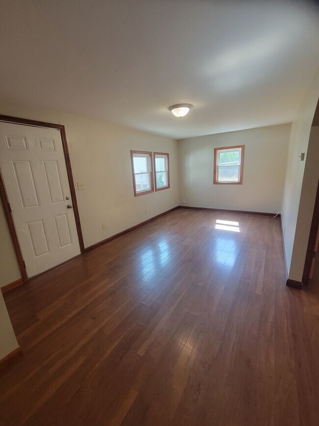 Foto del edificio - 224 Grandview Ave