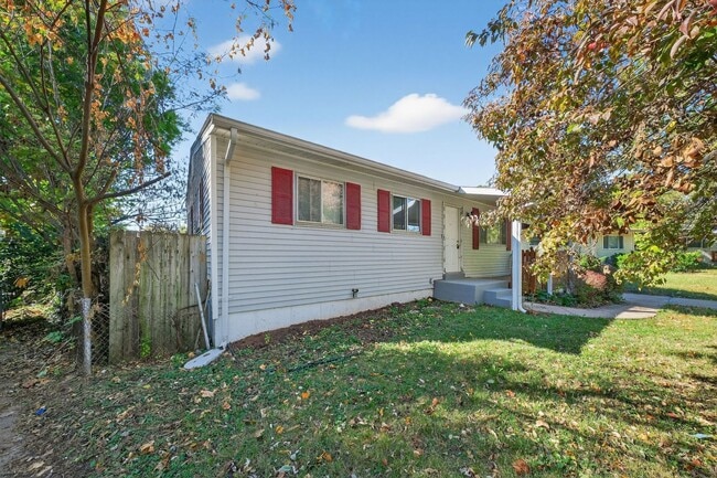 Building Photo - 1226 Baron Ave