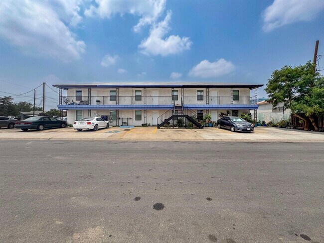 Foto del edificio - 520 E Travis St