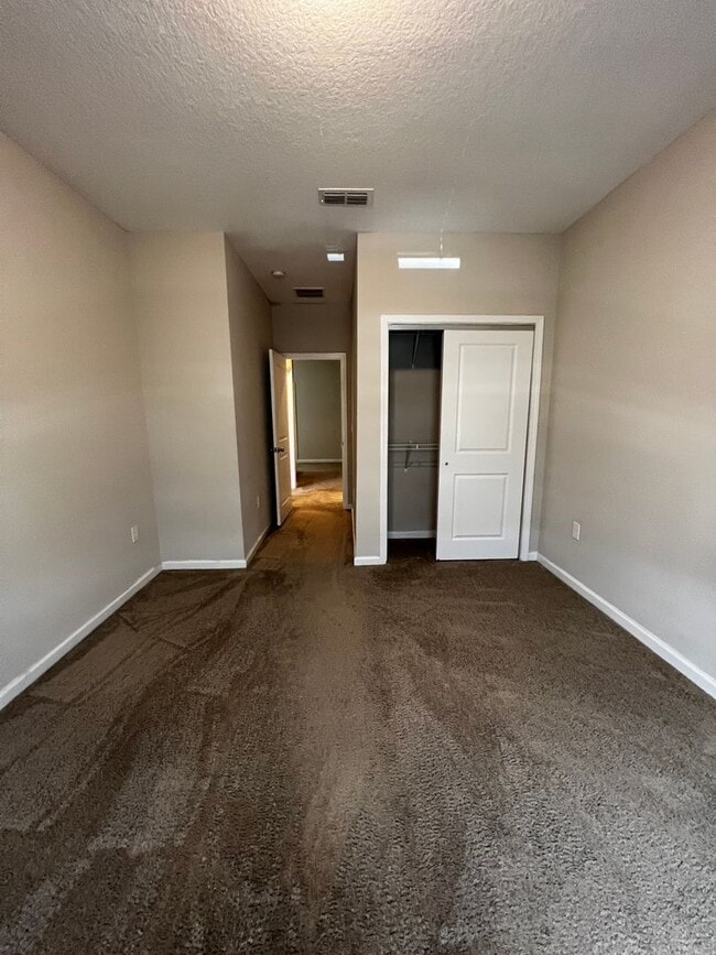 Foto del edificio - Brand New 3/2.5 Townhome!