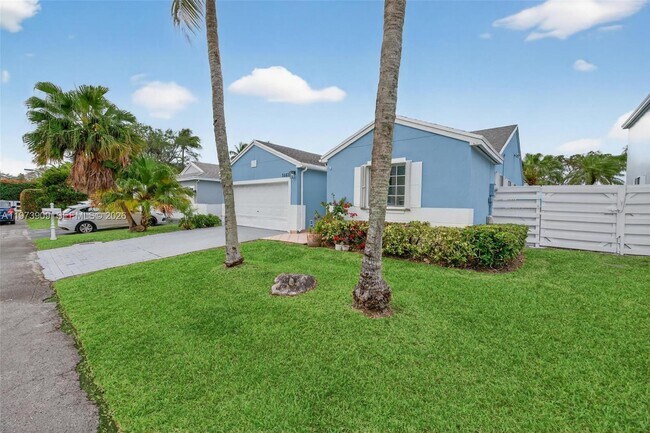 Foto del edificio - 14610 SW 145th Pl