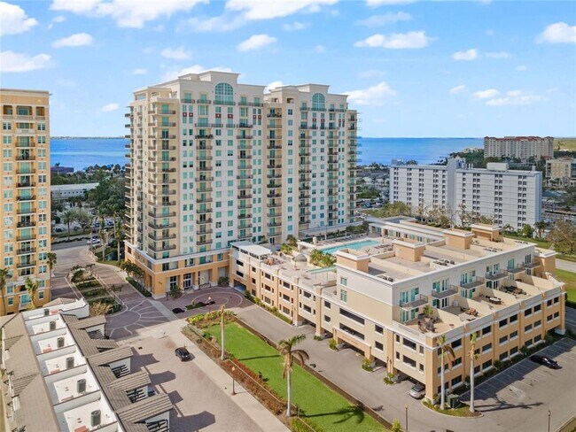 Foto del edificio - 800 N Tamiami Trl