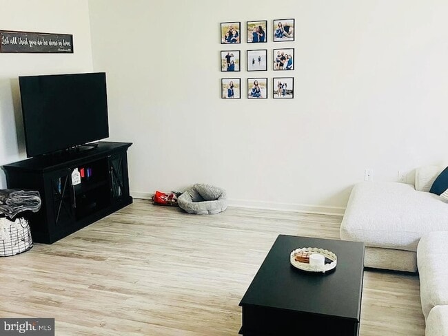 Building Photo - 4935 Laurel Valley Ln