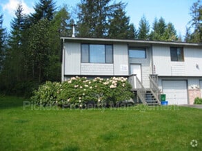 Building Photo - 4844 Lupine Ln NW