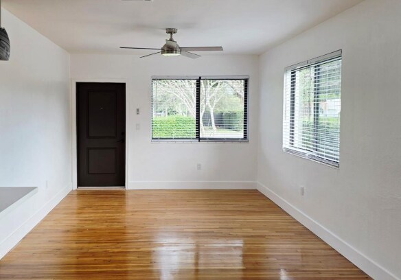 Foto del edificio - 2440 SW 64th Ave