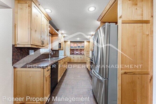 Foto del edificio - 3 br, 2.5 bath House - 3776 S Chase St.