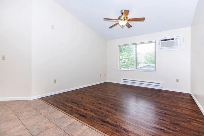 Interior Photo - The Residences at 843 Oak