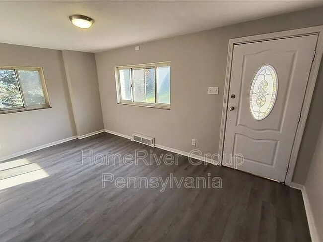 Building Photo - 1028 Coverdale St