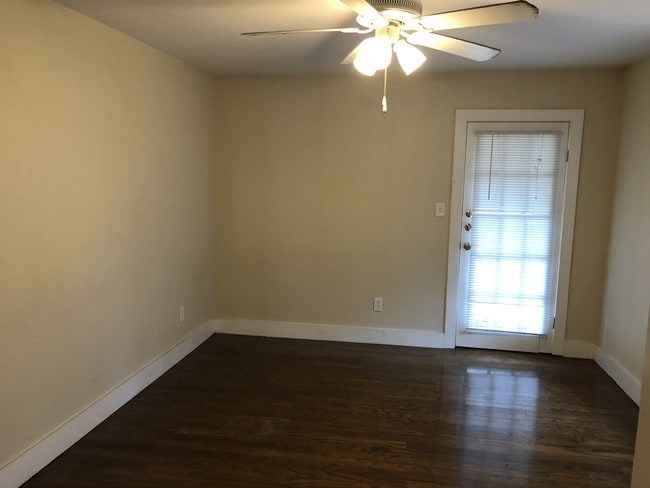 Foto del edificio - 1523 Owasso St
