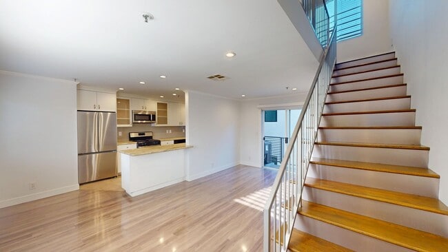 Interior Photo - Franklin Tower