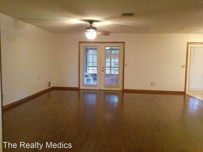 Building Photo - 3 br, 2 bath House - 1107 Mook St